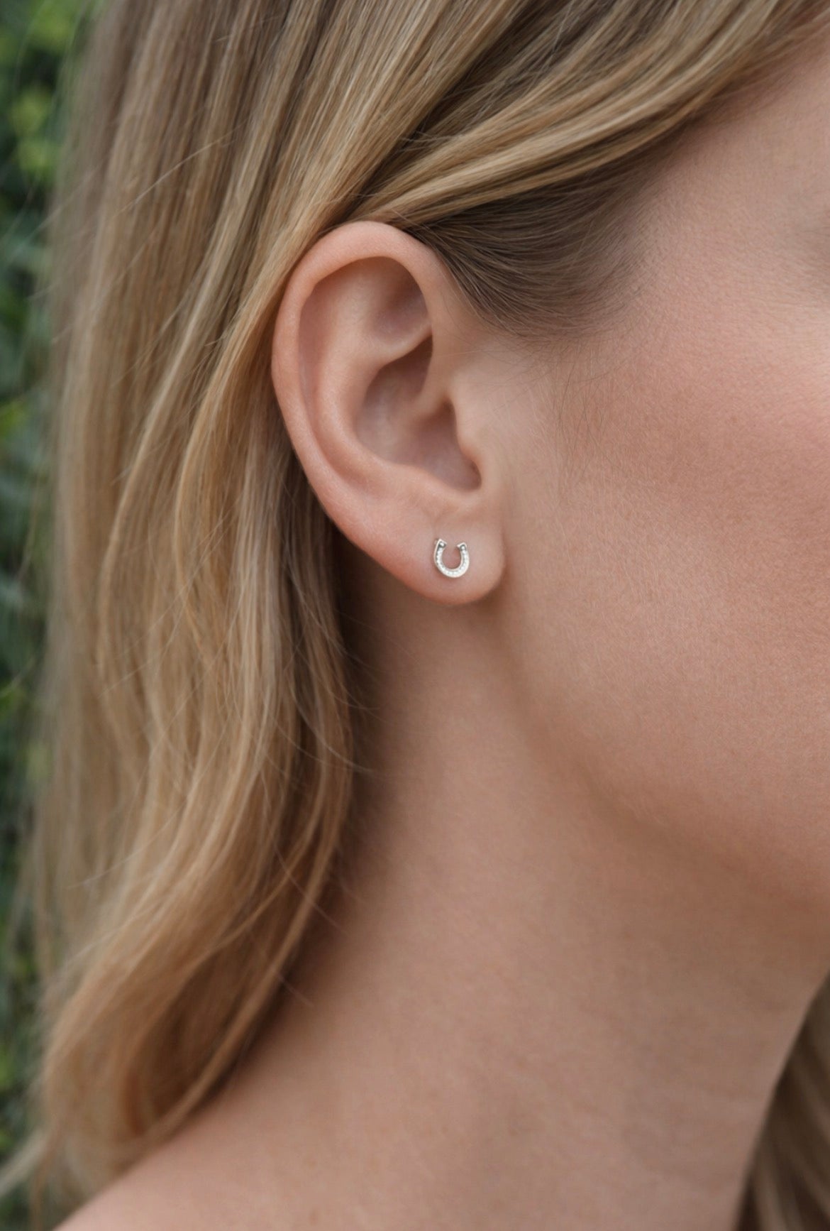 Lucky horseshoe stud earrings